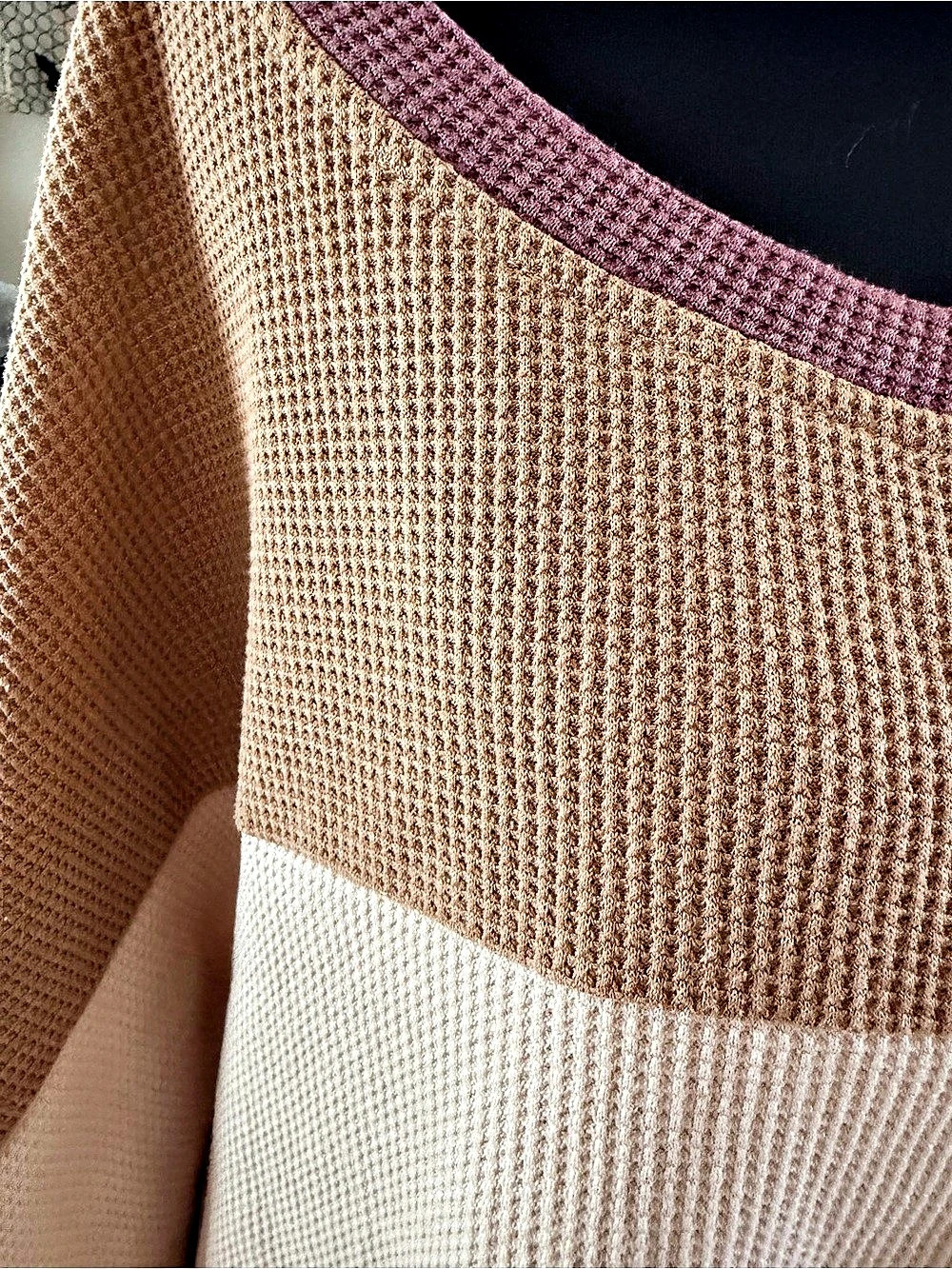 Hem & Thread Color-Block Waffle Knit Top - Picture 6 of 10